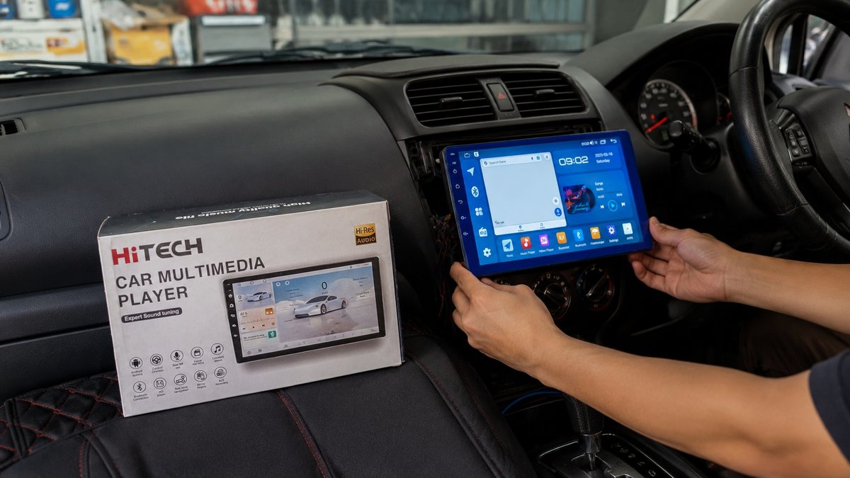 màn hình android ô tô giá rẻ