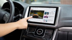 xem YouTube bằng Android Box ô tô